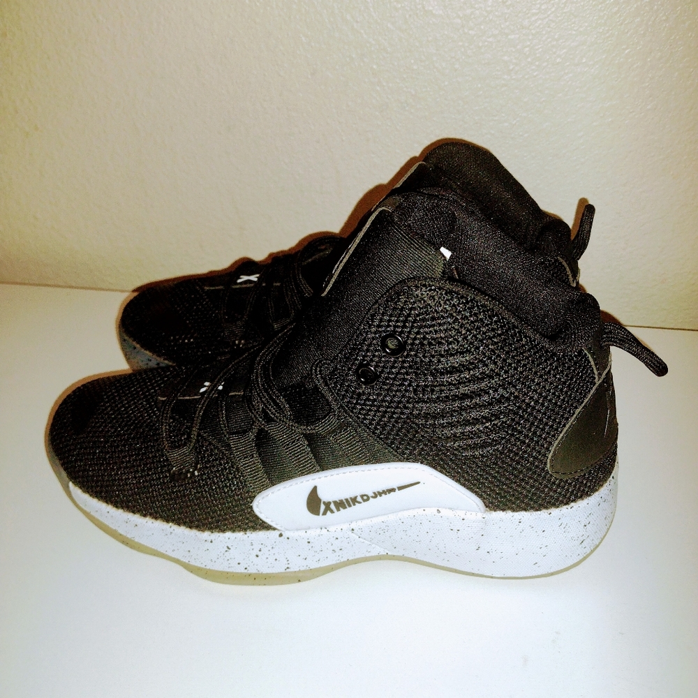 Basketball shoes for men